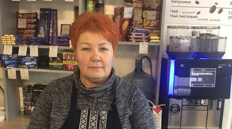 “З продавчині у барменки” - Як переселенка з Волноваського району знайшла роботу на Львівщині