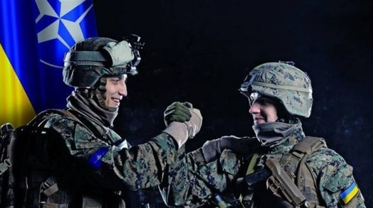 Чому Україна ще не в НАТО. Що варто знати про це не лише очільникам держави
