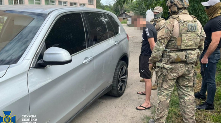 Контррозвідка СБУ спіймала мешканця Сумщини, який проводив ворога безпечними дорогами на Київ