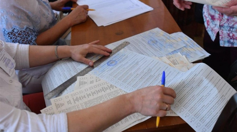 У складі територіальних виборчих комісій Білопілля та Ворожби відбулися зміни