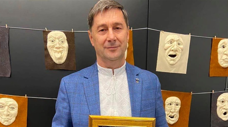 Олександр Книга: «Культурний фронт у бою!» Розповідаємо про те, як живе херсонський театр