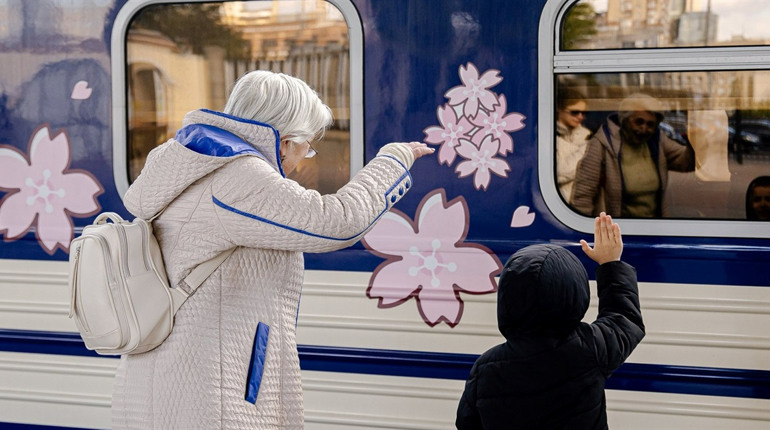 Поїзд «Сакура» здійснив перший рейс: чим цікавий новий флагман Укрзалізниці