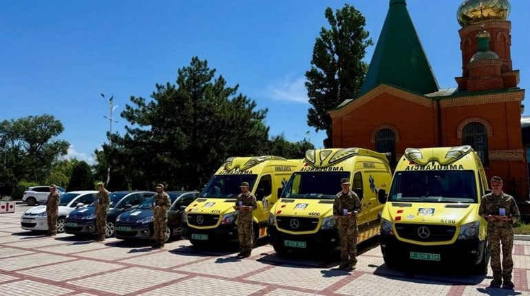 Ізмаїльські прикордонники отримали від іспанського благодійного фонду шість автомобілів