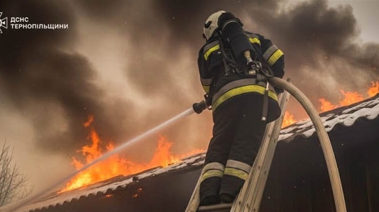 У Кременці горів будинок