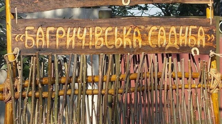 До Кременця переселився музей із Харківської області: колекція із 120-ти річною історією