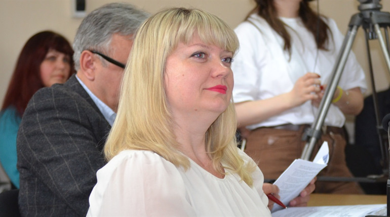 Чому в Южноукраїнській міськраді почалися чвари? Інтерв'ю з депутаткою Оленою Петриною