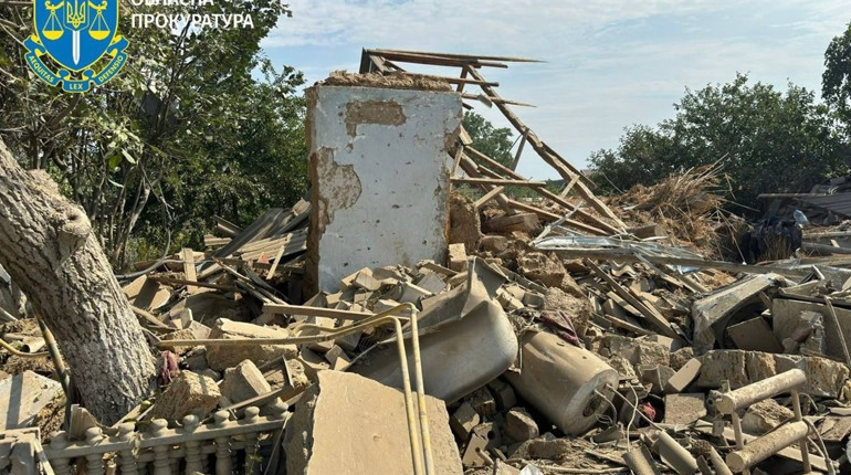 Російські терористи масовано обстріляли Білозерку з РСЗВ «Град»: загинули люди, є поранені