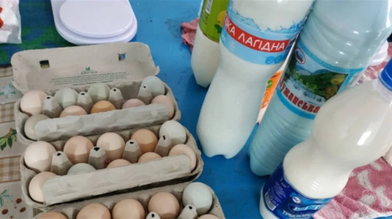Ціни на ринку "Урожай" у Звягелі: скільки коштують продукти в середині червня