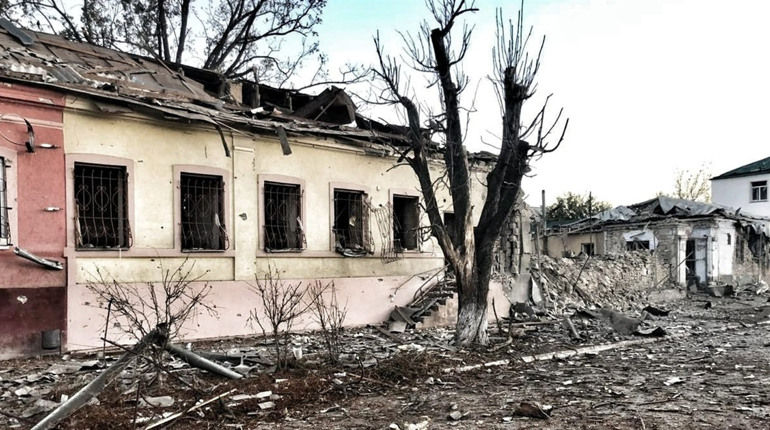 Окупанти атакують Херсонщину: завдають ударів по житловим будинкам та інфраструктурі