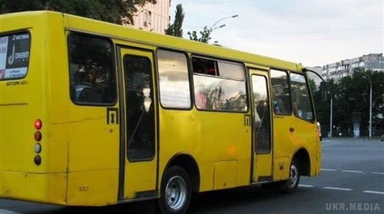 Рух маршрутних автобусів 1 січня