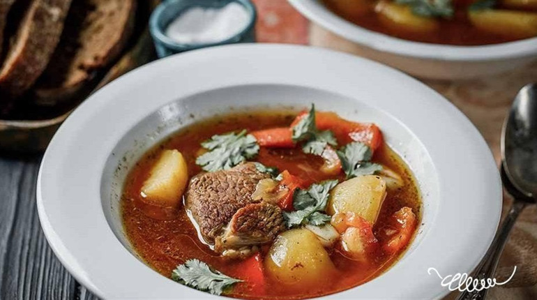 Шурпа з баранини: покроковий рецепт від Євгена Клопотенка