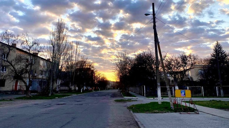 Перебої зі світлом та інтернетом, ковбаса з туберкульозом - реалії окупації в Каховському районі