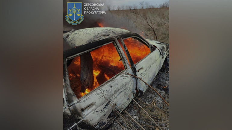 Чергова ворожа атака на Херсонщину: в автівці під Бериславом загинули двоє людей
