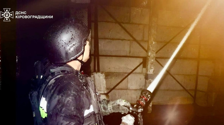 Масована атака дронами на Кіровоградщину: пошкодження інфраструктури та перебої з електропостачанням
