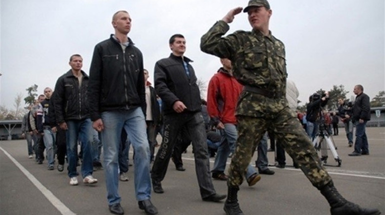 Кого призвуть до війська з 1 квітня 