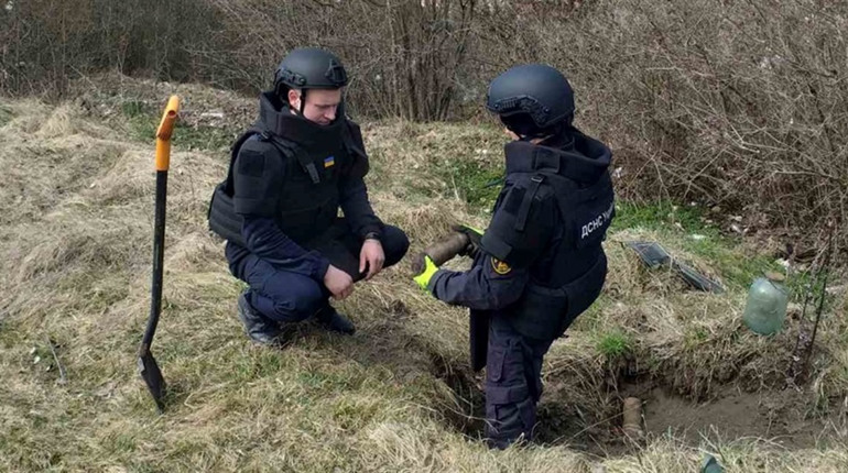 У Чорткові виявили два снаряди часів Другої світової війни