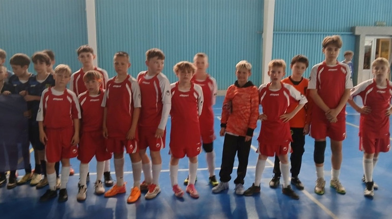 Південноукраїнські спортсмени срібні призери чемпіонату Миколаївської області з футзалу