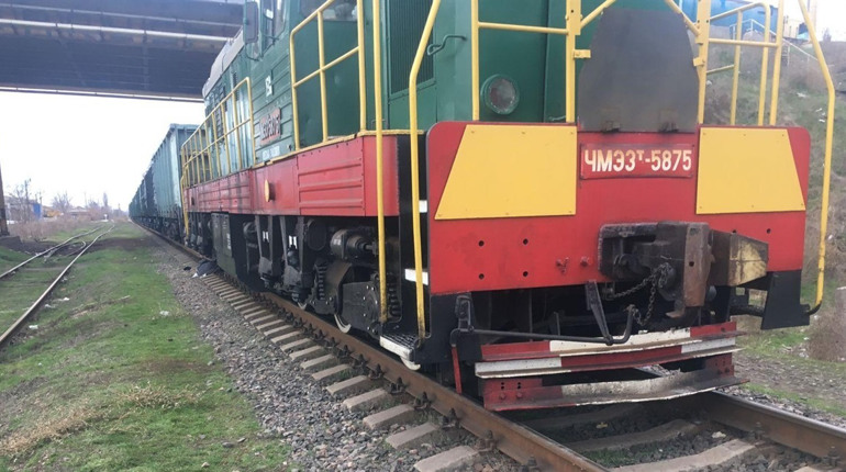 В Херсоні потяг смертельно травмував молодого чоловіка: поліція встановлює свідків пригоди