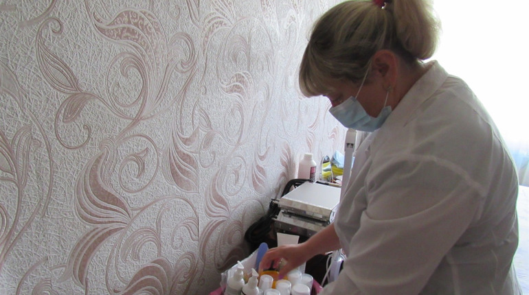 Переїхала у Сватове - і стала масажистом та косметологом. Історія переселенки, яка надихає