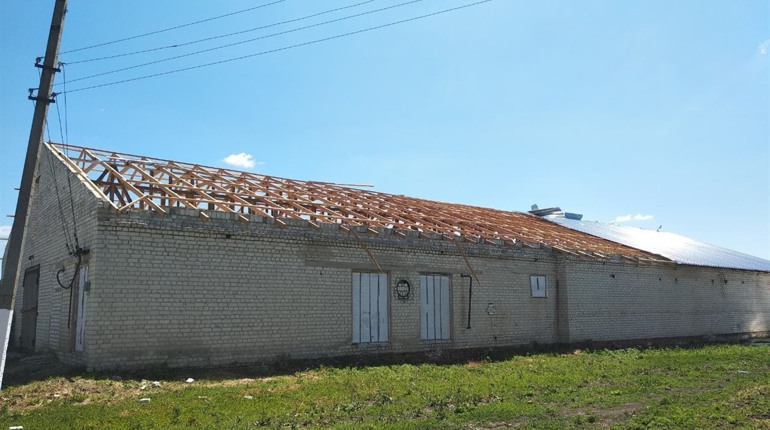 Що відомо про ліквідацію наслідків урагану у Сватовому і куди звертатися за допомогою