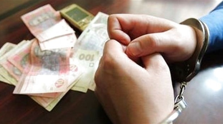 На Черкащині вручили підозри директору й бухгалтеру, які хотіли заволодіти майже 900 тис. грн