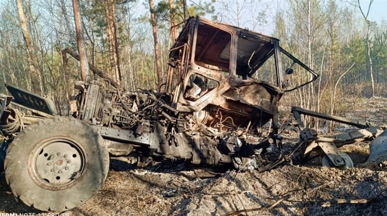 У Сарненському районі підірвалися двоє чоловіків, які гасили пожежу на тракторі