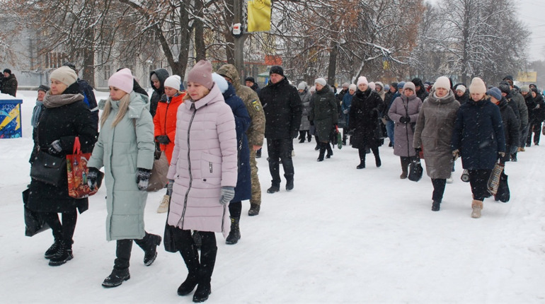 Загинув на Авдіївському напрямку: у Шостці провели в останню путь захисника України