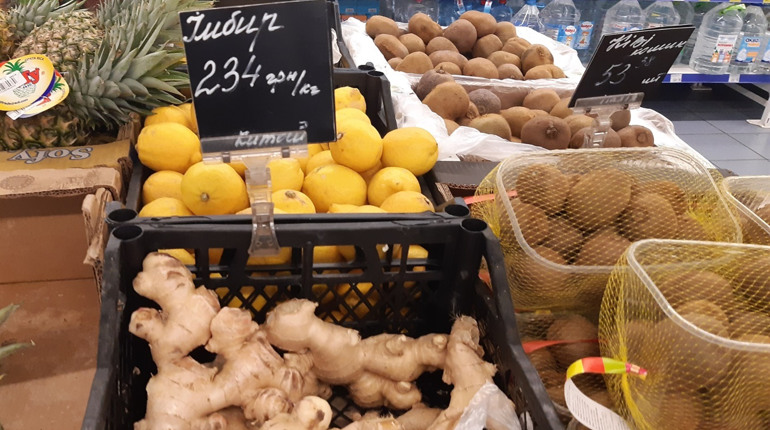 Где дешевле? Топ-5 «противовирусных» продуктов в супермаркетах города