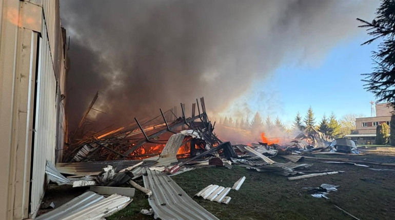 Корюківка під масованою атакою дронів: зруйновано підприємства та енергооб’єкт, є постраждалі