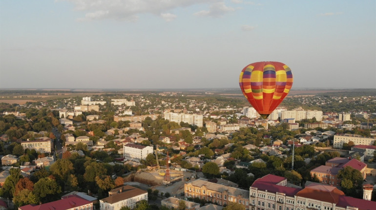 В Умані відбувся третій фестиваль повітряних куль «Монгольф’єрія. Квітуча країна»