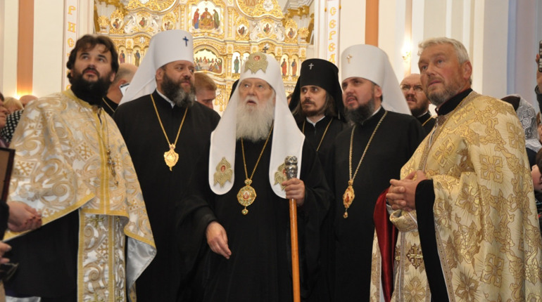 Патріарх Філарет освятив у Кременецькому храмі ікону присвячену подіям Майдану та війни 