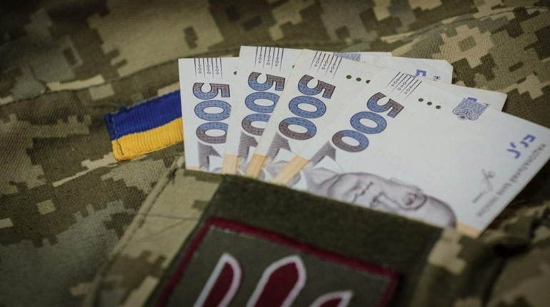 Пенсія в разі втрати годувальника дітям військовослужбовця: хто має право та як оформити