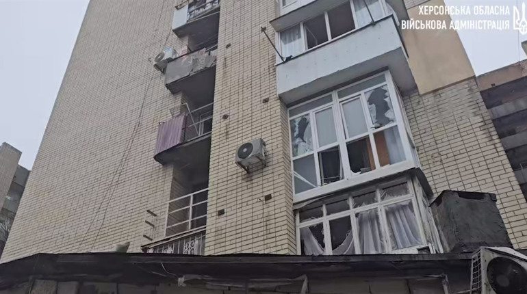 За минулу добу російські окупанти здійснили 51 обстріл Херсонщини: випустили понад 300 снарядів