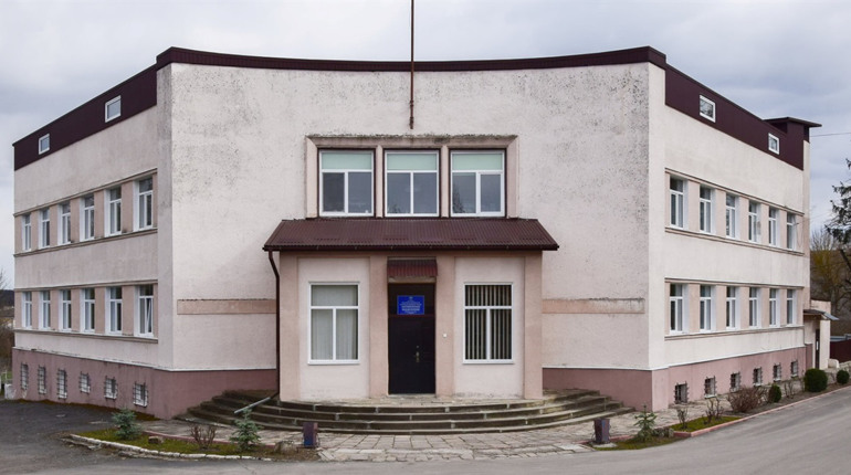 В умовах війни у Чорткові безпечно приймають пологи