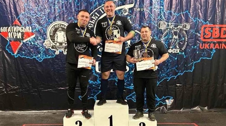 Атлети Луганщини здобули три медалі на чемпіонаті України з богатирського багатоборства