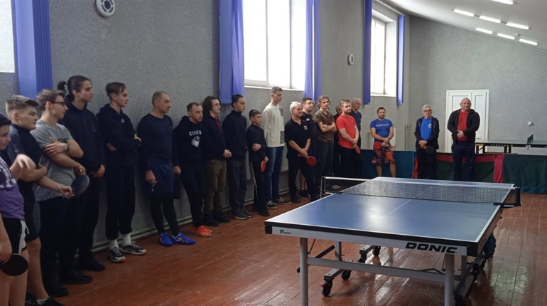 Грали в теніс та підтримали ЗСУ: у Фастові відбувся кубок з настільного тенісу для аматорів