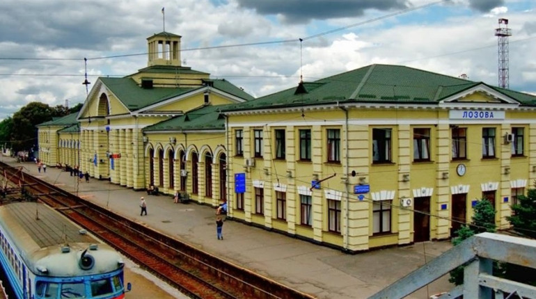 Проходитиме через Лозову: Укрзалізниця запускає потяг Харків-Умань