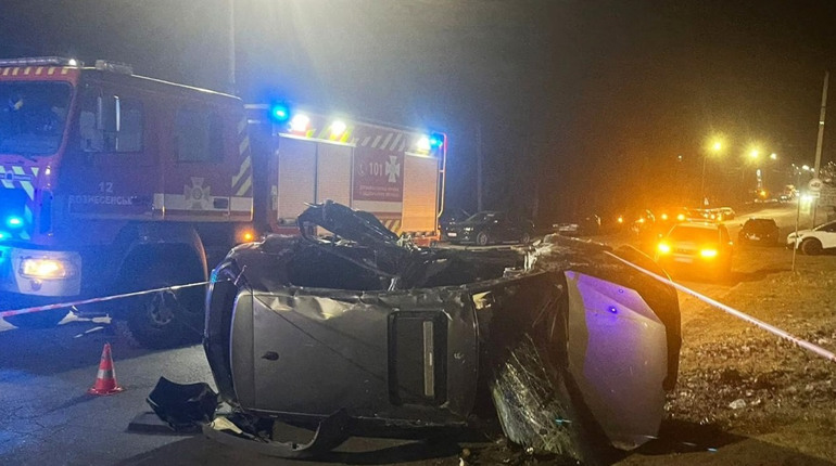 Смертельна автотроща у Вознесенську: поліція розслідує зіткнення трьох автомобілів