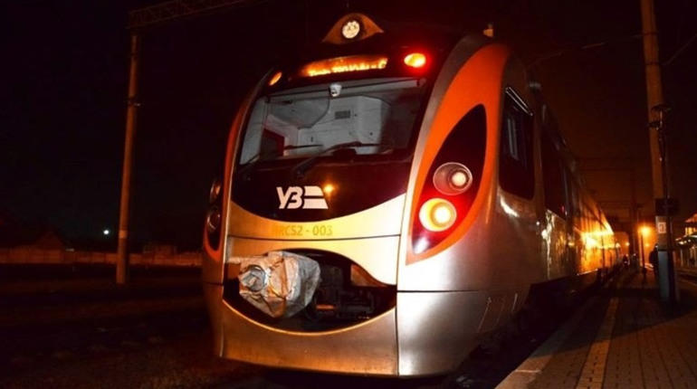У Черкаси прибув перший швидкісний потяг із Києва