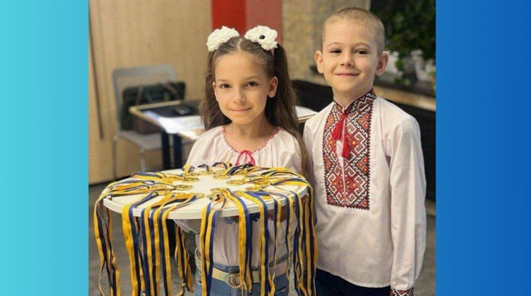 “Золота надія Херсонщини”: у трьох містах України відбулись урочисті заходи для випускників області
