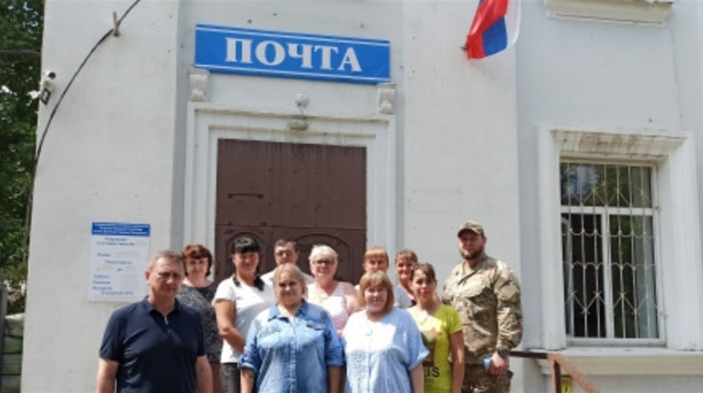 В окупованому Сєвєродонецьку відкрили перше відділення пошти ”ЛНР”. Які надає послуги