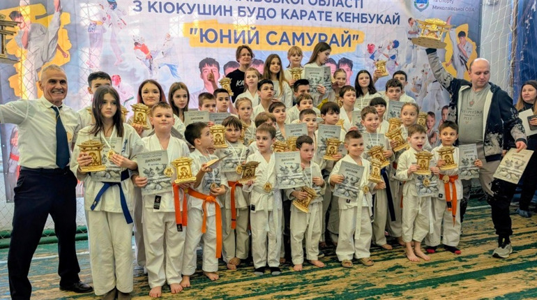 Перше командне місце: каратисти з Первомайська тріумфально відкрили спортивний рік у Миколаєві