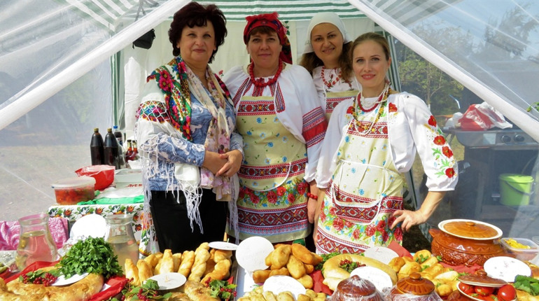 У Біляївці створюють “Етно-кухню з історією”: жителів просять поділитися родинними раритетами