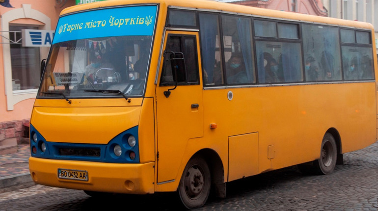 На День всіх святих у Чорткові курсуватиме додатковий транспорт до Ягільницького цвинтаря
