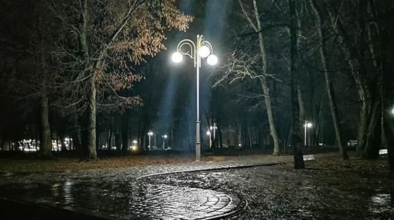 Працюватиме до початку комендантської години. У Гадячі частково відновлять вуличне освітлення