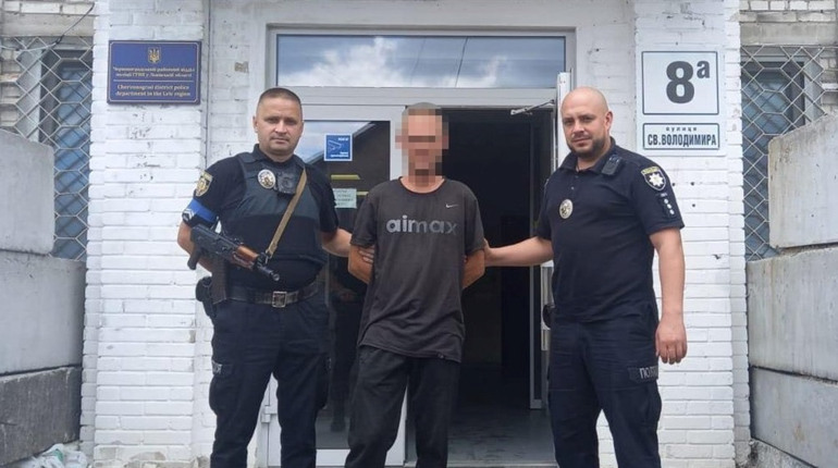Червоноградець продавав бойові гранати. За це йому "світить" до семи років позбавлення волі