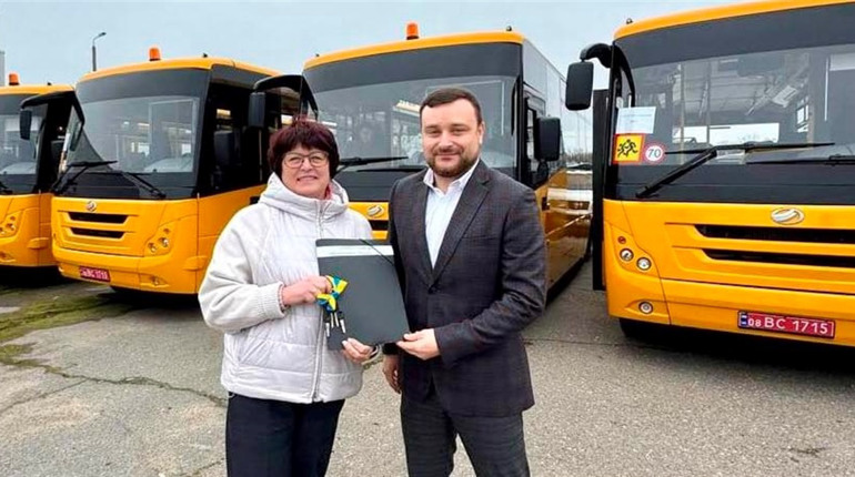 Громади Одещини отримали нові шкільні автобуси — серед них і Біляївська