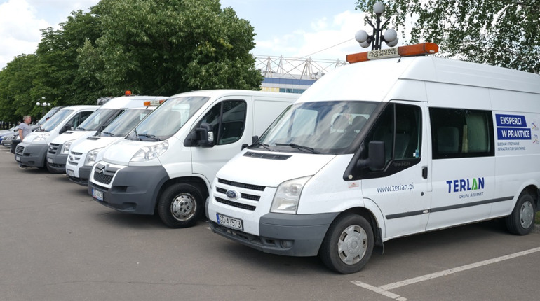 Комунальники Покровська отримали автомобіль від польських партнерів
