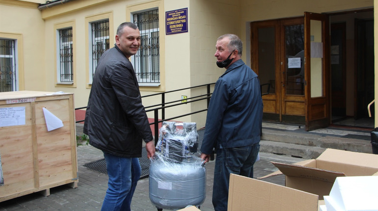 Ніжинська стоматполіклініка отримала нове обладнання