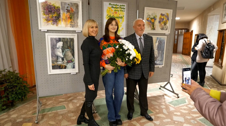 У Шосткинській дитячій школі мистецтв відкрилась незвична персональна виставка